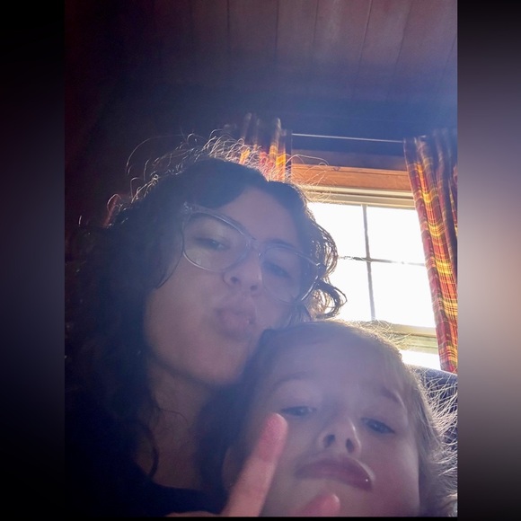 Meet your Posher, Kaylee - Picture 4 of 4